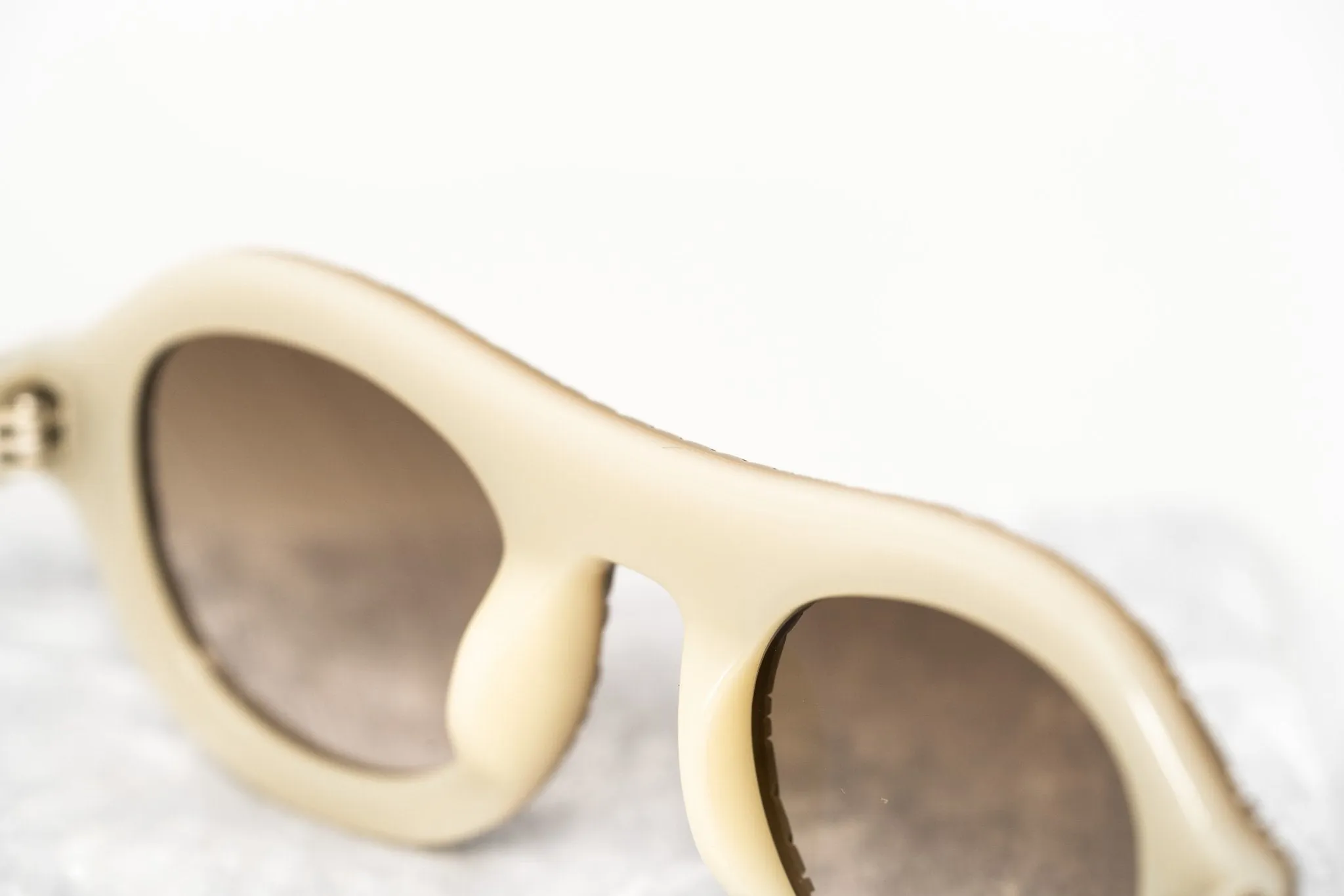 David David Sunglasses Round Solid Brown Mink Cream and Brown