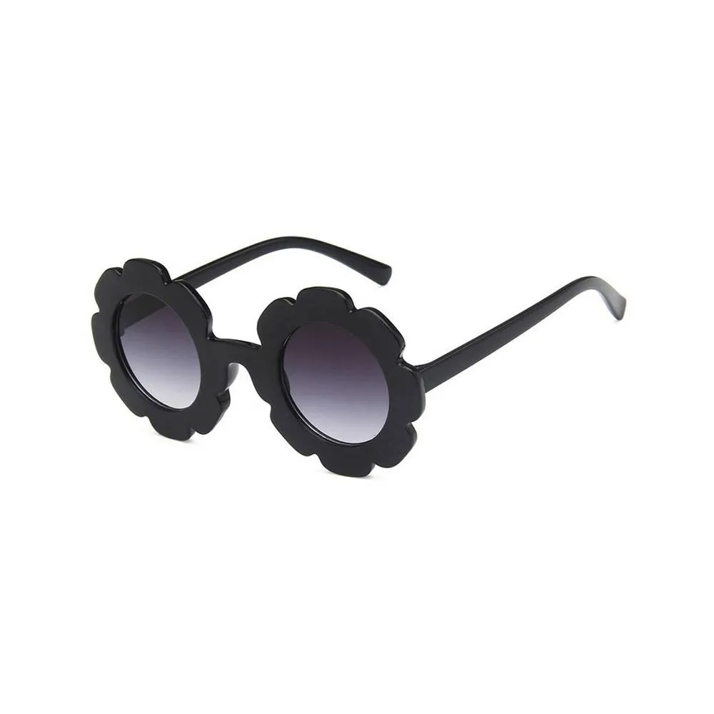 Edna Round Flower Sunglasses in Jet Frame Dark Lens