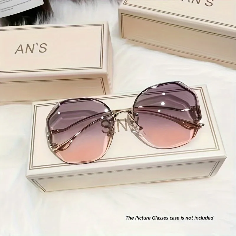 Stylish Ombre Sunglasses Perfect for Beach Travel